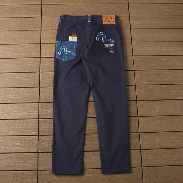 evisu logo blue pants